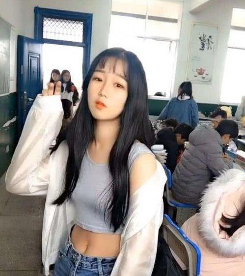 国产初中女生视频种子,揭秘青春校园生活片段