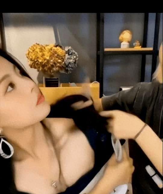 国产各种走光视频无码