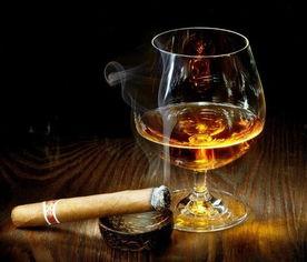 白酒能配国产雪茄吗视频,一场味蕾的盛宴