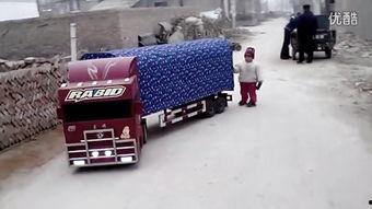 国产遥控半挂车视频播放,智能操控，未来物流新篇章