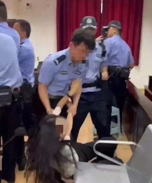 国产美女扒图片观看视频,扒图揭秘惊艳瞬间