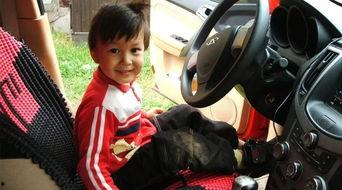 奇葩女记者国产车视频  第2张